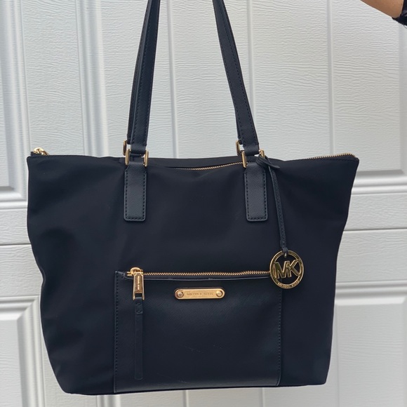 michael kors bag material